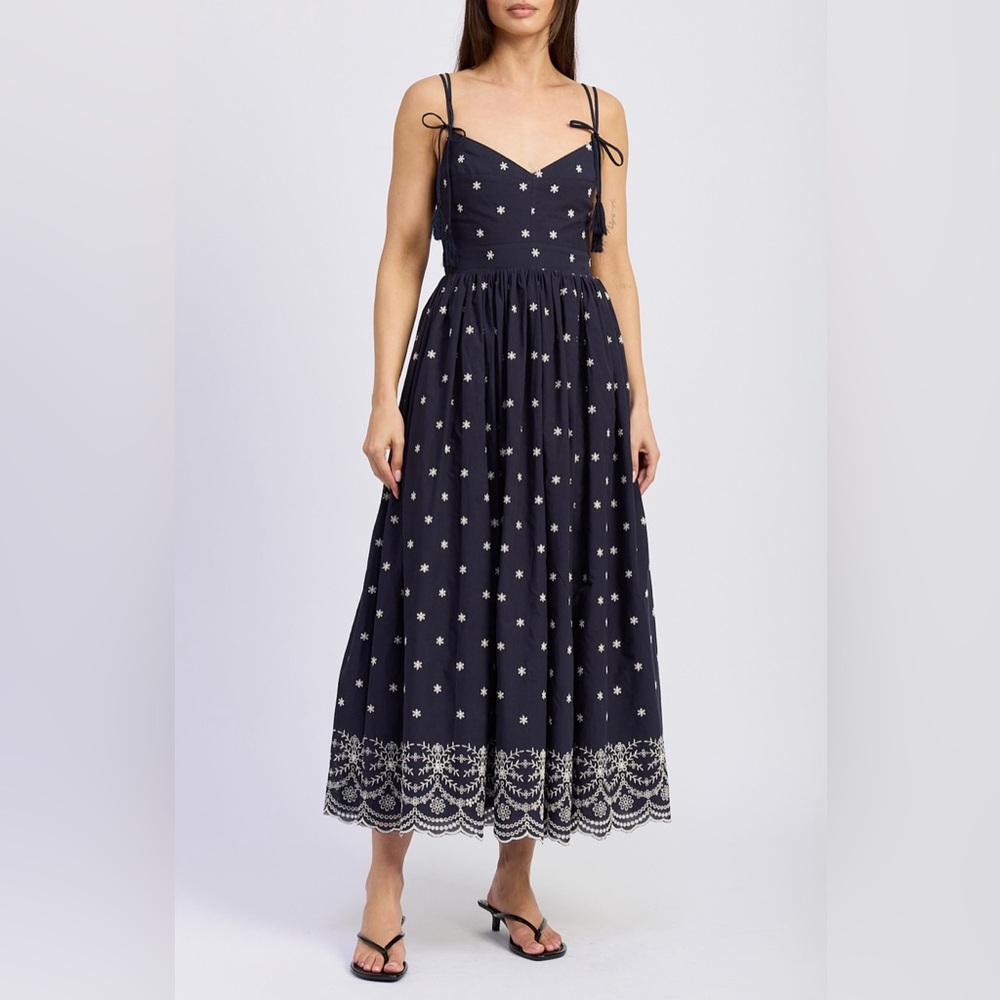 En Saison Navy Blue Star Midi Dress with White Embroidered Hem - Picture 2 of 12